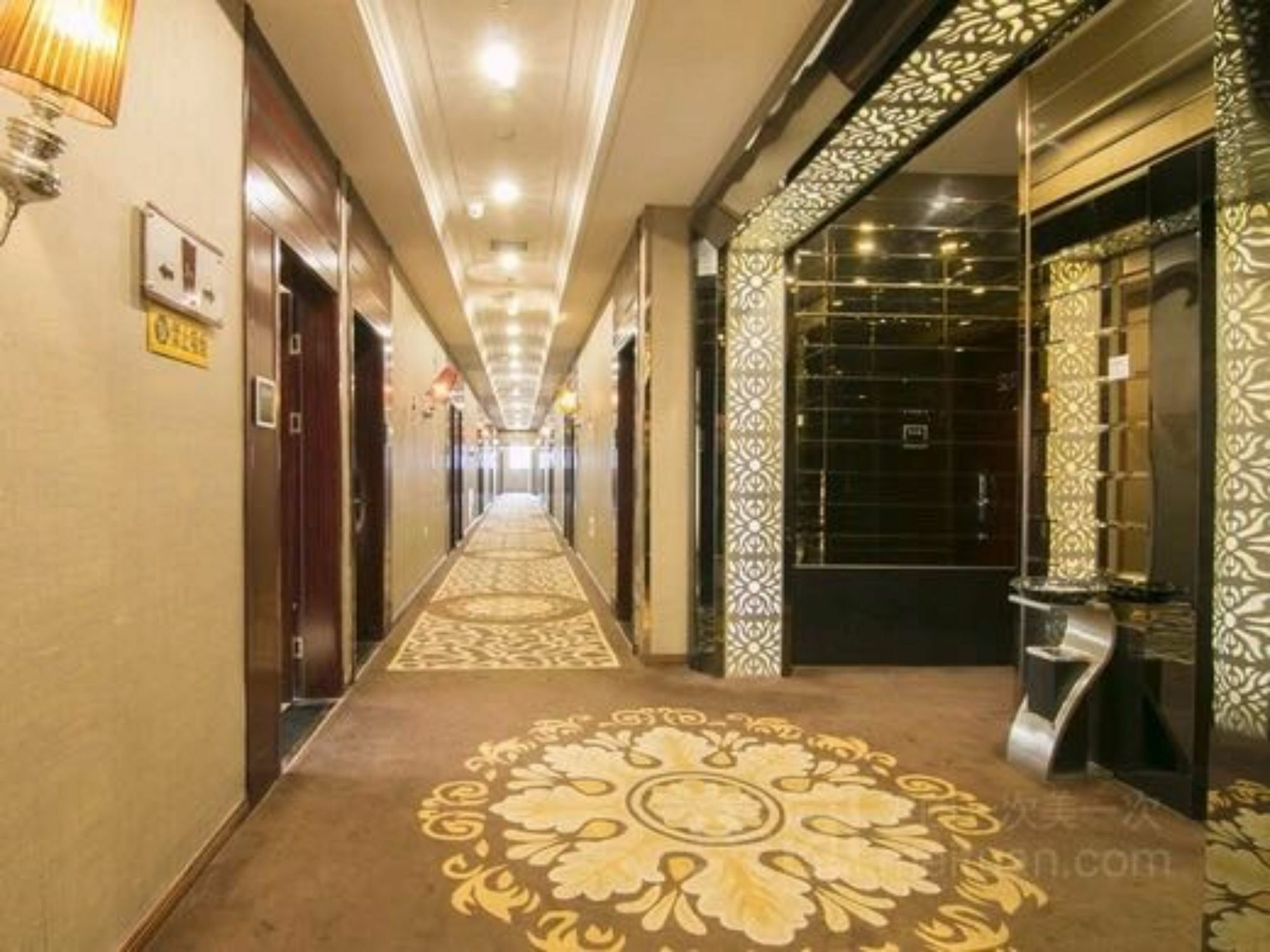 Binhai  Tianjin Bindao Business Hotel מראה חיצוני תמונה