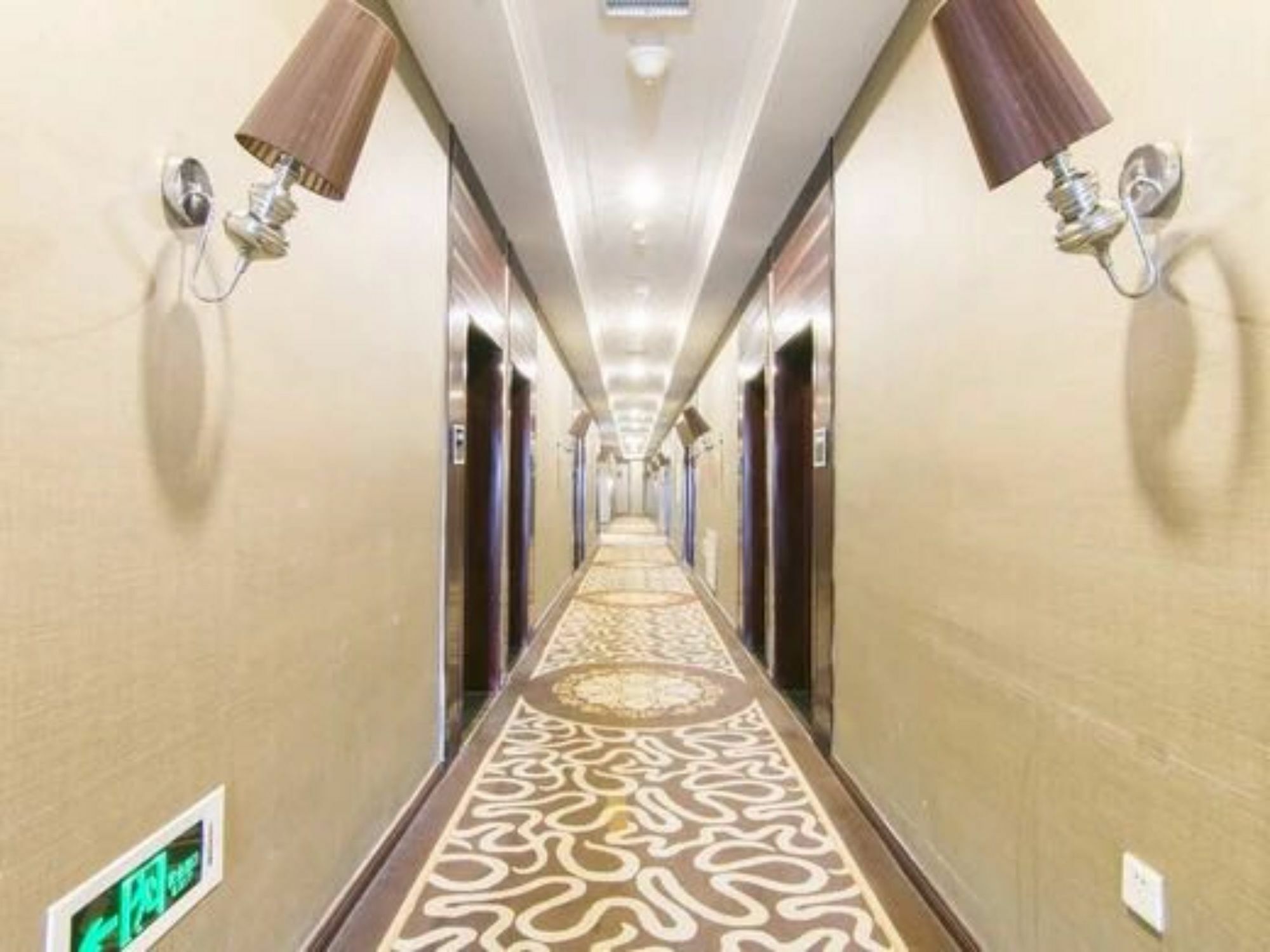 Binhai  Tianjin Bindao Business Hotel מראה חיצוני תמונה