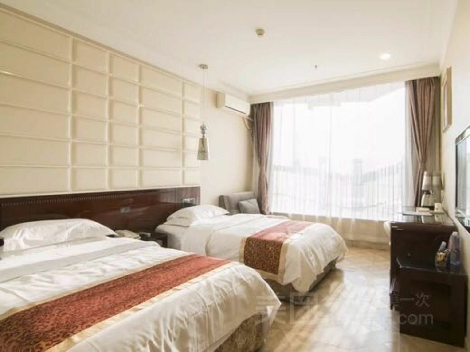 Binhai  Tianjin Bindao Business Hotel מראה חיצוני תמונה
