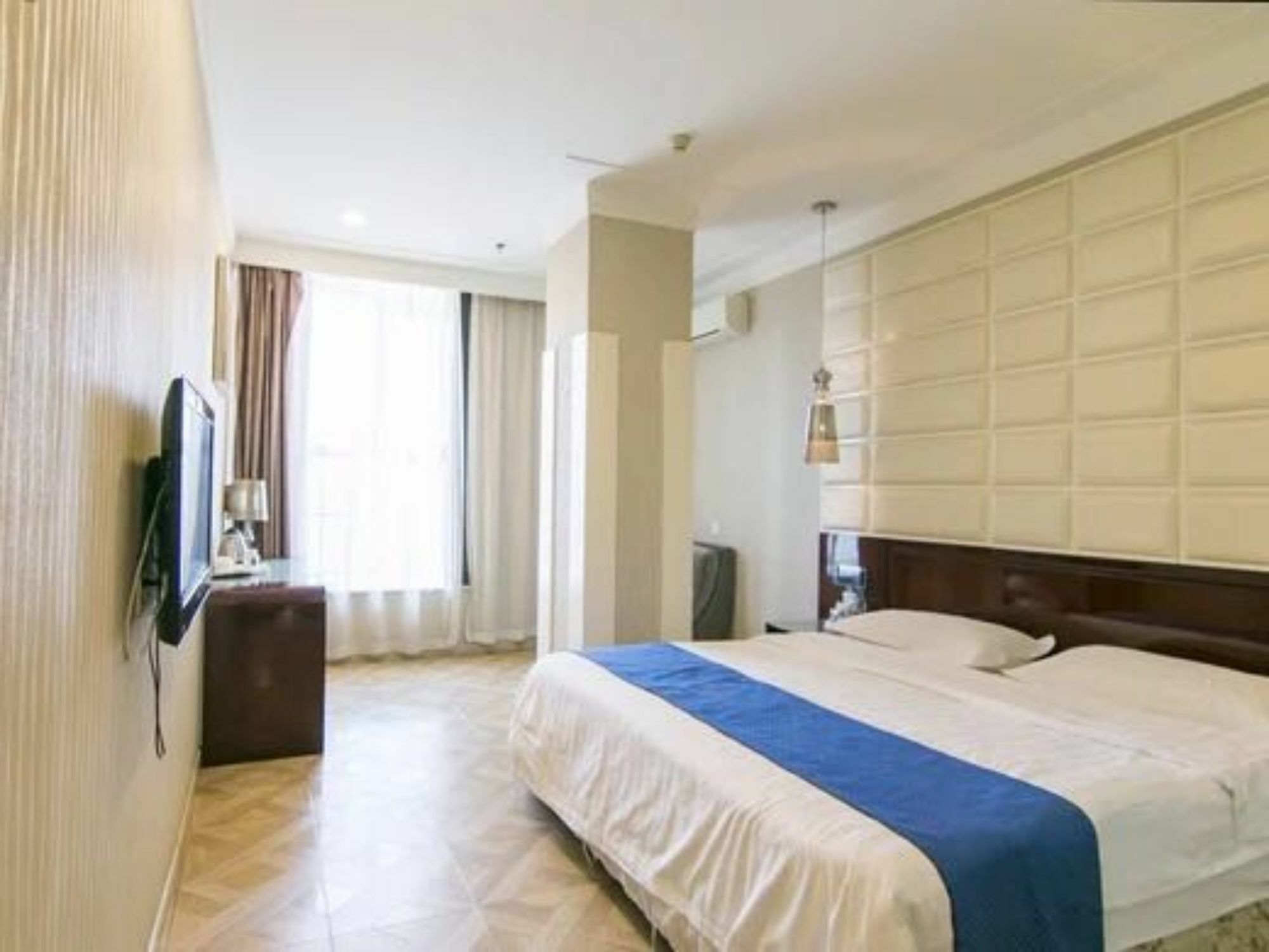 Binhai  Tianjin Bindao Business Hotel מראה חיצוני תמונה